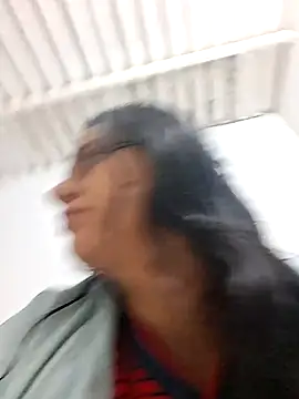 Snapshot of lovecandy_22 chatting on February 28, 3:37 am lovecandy 22 online show from February 28, 3:37 am