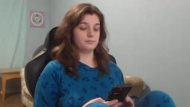 TreeJeanne online show from March 11, 2:43 am