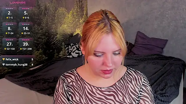 Stacy Luv online show from November 25, 9:09 am