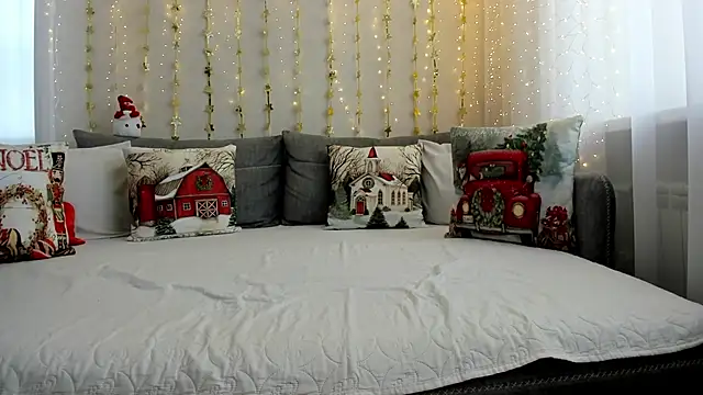 Snapshot of Angel-Rosa chatting on December 22, 6:28 am Angel-Rosa online show from December 22, 6:28 am