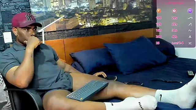 thomas santtos1 online show from February 16, 12:41 am