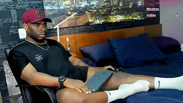 thomas santtos1 online show from March 1, 10:10 pm