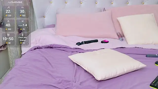 Damn Bae  online show from March 12, 7:24 am