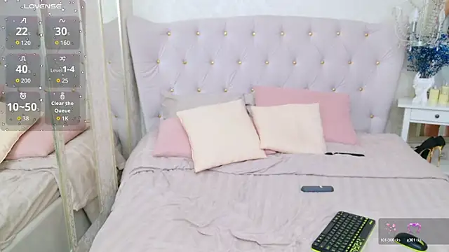 Damn Bae  online show from September 12, 1:06 am