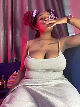 Cherrytowild online show from July 4, 1:28 pm
