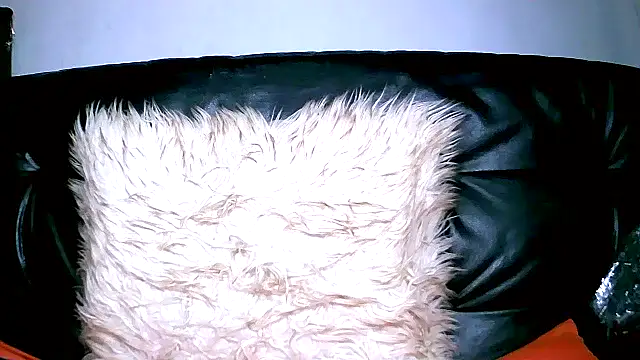 Snapshot of Bustypillows chatting on March 14, 3:25 pm Bustypillows online show from March 14, 3:25 pm