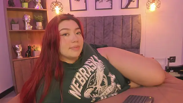 Andy and emma online show from December 9, 3:54 pm