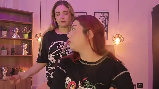 Andy and emma online show from December 24, 12:44 pm