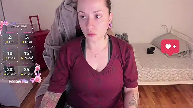 Domina Deivis online show from December 4, 1:20 pm