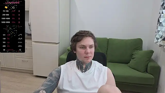 Snapshot of Lechery_boy chatting on April 23, 8:24 am Lechery boy online show from April 23, 8:24 am