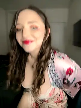 HoneySweetBee online show from November 14, 2:43 am