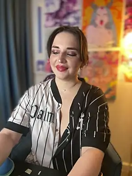 Snapshot of HoneySweetBee chatting on March 1, 3:58 pm HoneySweetBee online show from March 1, 3:58 pm