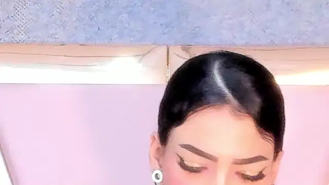 Snapshot of Eva_Benely chatting on January 14, 3:11 am Eva Benely online show from January 14, 3:11 am