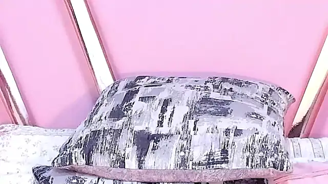 Snapshot of Eva_Benely chatting on January 28, 3:04 am Eva Benely online show from January 28, 3:04 am