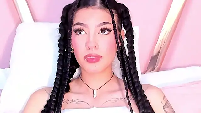 Snapshot of Eva_Benely chatting on March 11, 5:49 am Eva Benely online show from March 11, 5:49 am