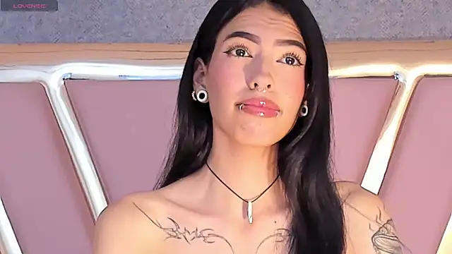 Snapshot of Eva_Benely chatting on September 27, 8:52 am Eva Benely online show from September 27, 8:52 am