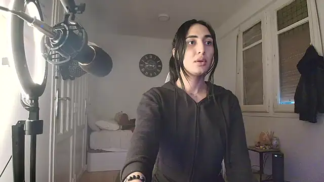 Snapshot of alice_jhonson_ chatting on January 8, 7:43 am alice jhonson online show from January 8, 7:43 am