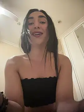 Snapshot of alice_jhonson_ chatting on April 14, 8:59 pm alice jhonson online show from April 14, 8:59 pm