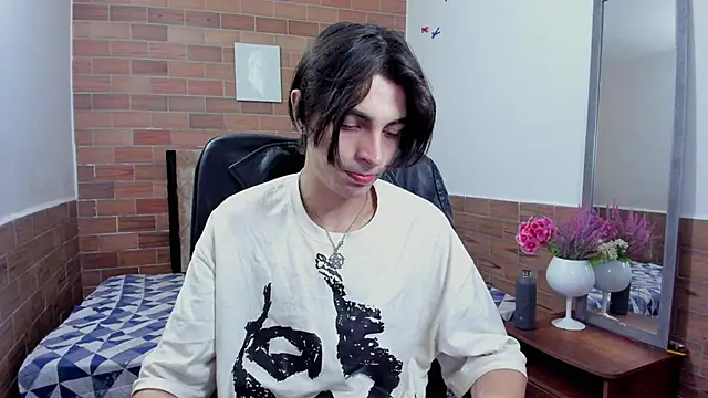 MIKE HUNTER7 online show from December 7, 3:36 am