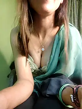 Snapshot of seductivegirl55 chatting on April 29, 5:30 pm seductivegirl55 online show from April 29, 5:30 pm