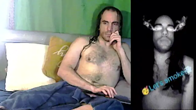 Snapshot of SexyCeleb chatting on September 22, 8:33 pm SexyCeleb online show from September 22, 8:33 pm