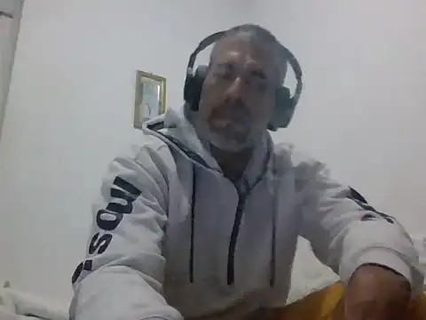 Snapshot of jackbigcock11 chatting on November 10, 7:29 am jackbigcock11 online show from November 10, 7:29 am