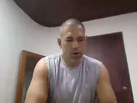 Snapshot of jackbigcock11 chatting on November 17, 4:18 am jackbigcock11 online show from November 17, 4:18 am