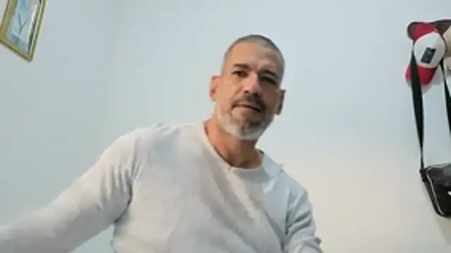 jackbigcock11 online show from December 21, 10:39 pm