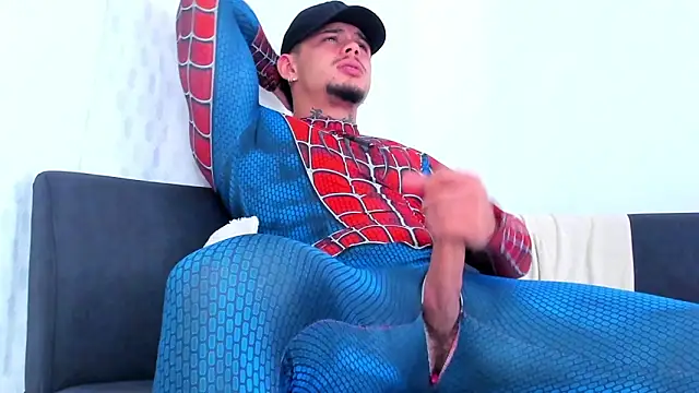 Snapshot of NoahhBrown chatting on October 30, 4:47 am NoahhBrown online show from October 30, 4:47 am