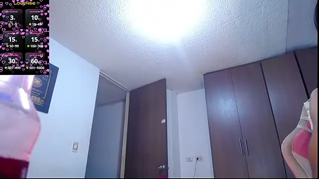 Nikoll Dirty online show from March 12, 7:35 am