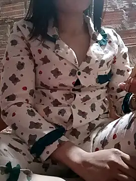 Snapshot of Blythe_69 chatting on January 29, 11:51 am Blythe 69 online show from January 29, 11:51 am