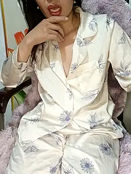 Snapshot of Blythe_69 chatting on March 19, 6:35 am Blythe 69 online show from March 19, 6:35 am