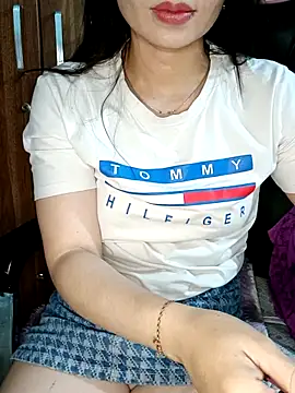 Blythe 69 online show from March 13, 11:22 pm