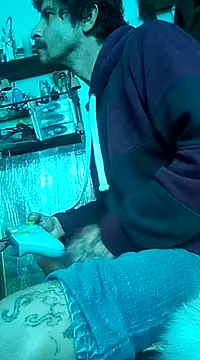 Snapshot of LongDickZee562 chatting on February 19, 10:20 pm LongDickZee562 online show from February 19, 10:20 pm