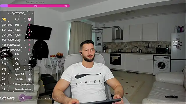 Snapshot of ZackFraser chatting on January 16, 8:11 am ZackFraser online show from January 16, 8:11 am