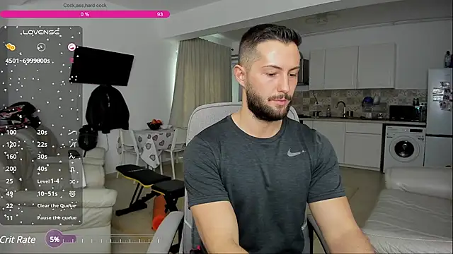 Snapshot of ZackFraser chatting on January 24, 8:13 am ZackFraser online show from January 24, 8:13 am