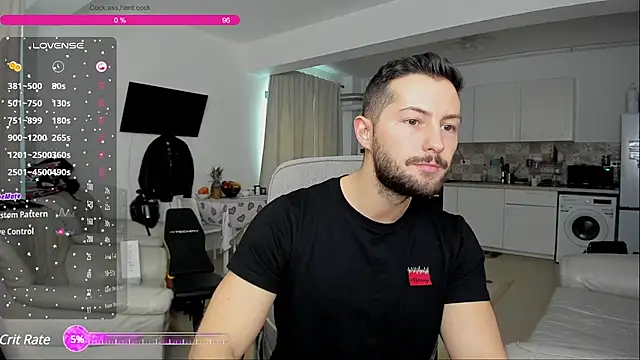 Snapshot of ZackFraser chatting on February 20, 11:31 am ZackFraser online show from February 20, 11:31 am