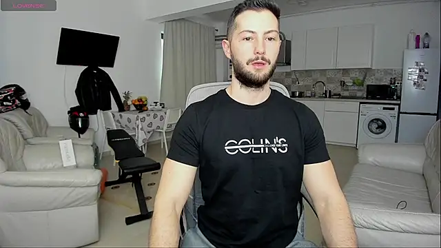 Snapshot of ZackFraser chatting on March 1, 10:02 am ZackFraser online show from March 1, 10:02 am