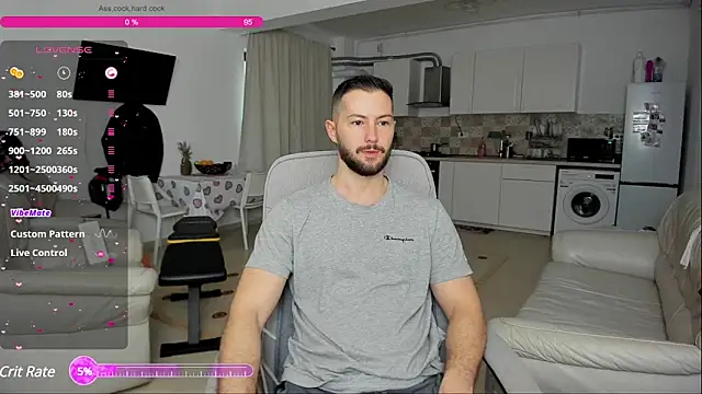 Snapshot of ZackFraser chatting on March 15, 5:19 am ZackFraser online show from March 15, 5:19 am