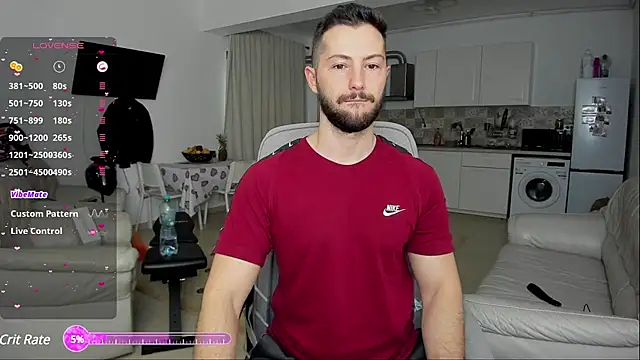 Snapshot of ZackFraser chatting on March 18, 5:20 am ZackFraser online show from March 18, 5:20 am