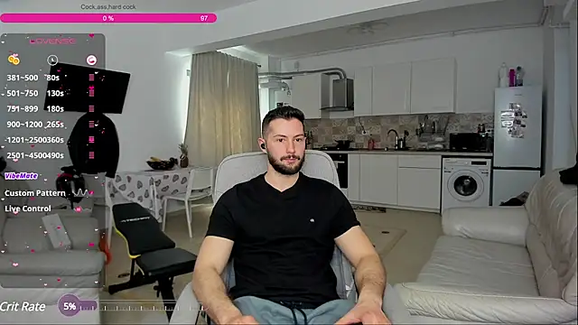 Snapshot of ZackFraser chatting on March 19, 8:34 am ZackFraser online show from March 19, 8:34 am