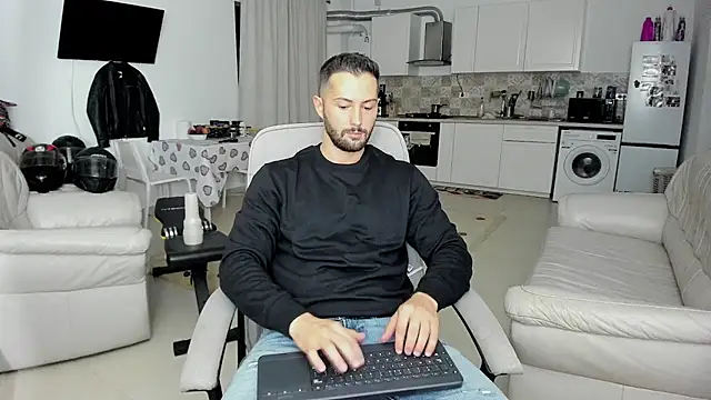 Snapshot of ZackFraser chatting on September 25, 4:54 pm ZackFraser online show from September 25, 4:54 pm