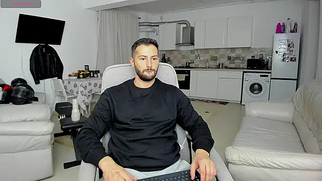 Snapshot of ZackFraser chatting on October 3, 2:36 pm ZackFraser online show from October 3, 2:36 pm