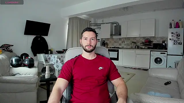 Snapshot of ZackFraser chatting on November 7, 7:41 am ZackFraser online show from November 7, 7:41 am