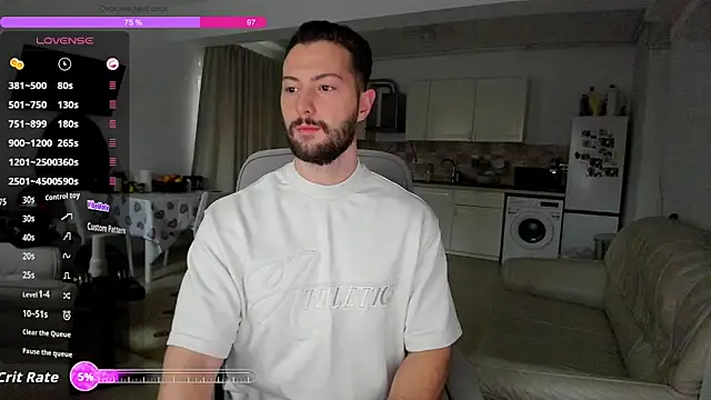 Snapshot of ZackFraser chatting on November 23, 9:31 am ZackFraser online show from November 23, 9:31 am