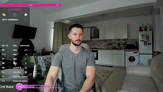 Snapshot of ZackFraser chatting on November 29, 10:07 am ZackFraser online show from November 29, 10:07 am