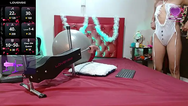 Snapshot of cleopatraa chatting on December 14, 7:25 pm cleopatraa online show from December 14, 7:25 pm