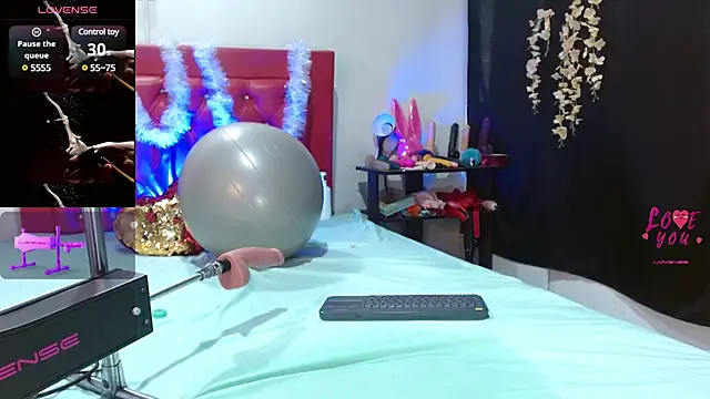 Snapshot of cleopatraa chatting on January 12, 5:44 pm cleopatraa online show from January 12, 5:44 pm