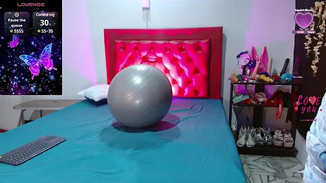 Snapshot of cleopatraa chatting on January 25, 10:07 pm cleopatraa online show from January 25, 10:07 pm