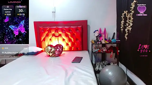 Snapshot of cleopatraa chatting on January 28, 12:57 am cleopatraa online show from January 28, 12:57 am